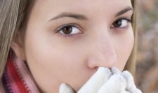 femme lèvres sèches