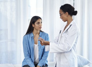your-skin_sebium-sensitive_teen-doctor